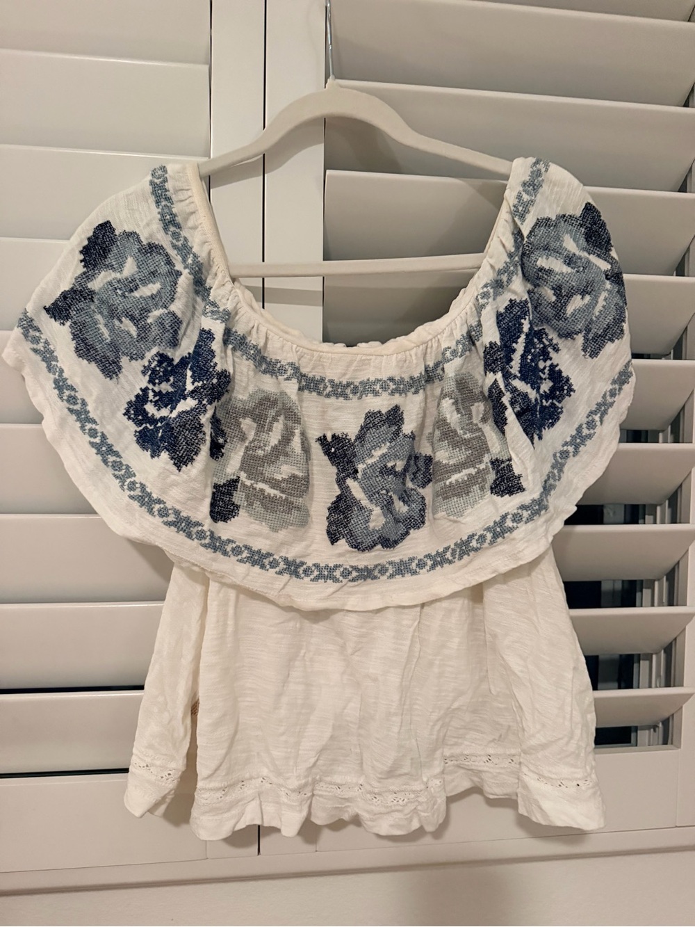Free People White Off-Shoulder Blouse with Blue Floral Embroidery SMALL